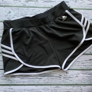 Running shorts